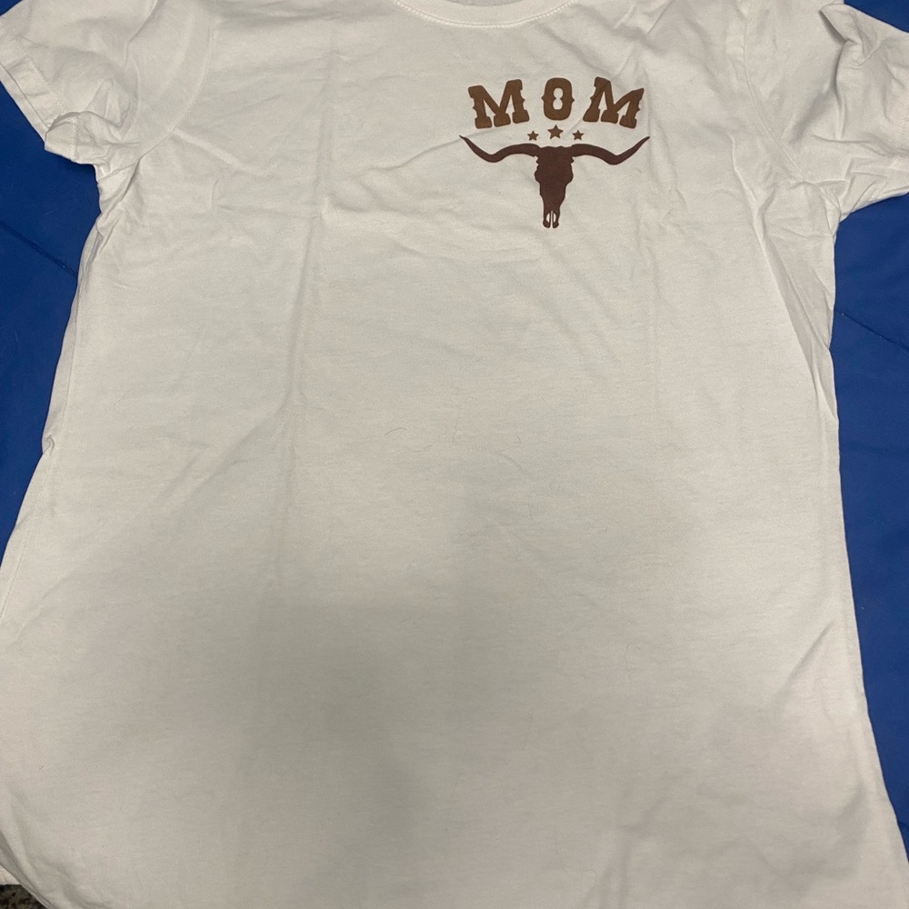 Women’s small Port and Company White Tee with Brown Graphic mom steer